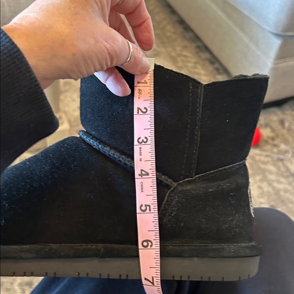 BEAR PAWS WOMENS BUTTON FLAT BLACK SUEDE UPPER ROSY SNOW BOOTIES SZ 10 - Picture 10 of 10